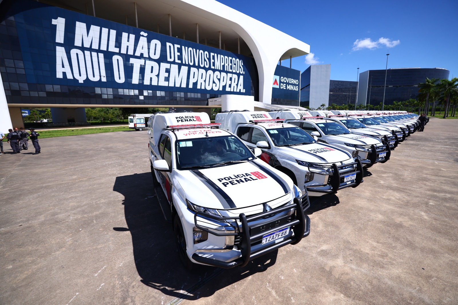 ​Presídio de São João del-Rei recebe nova viatura da Polícia Penal