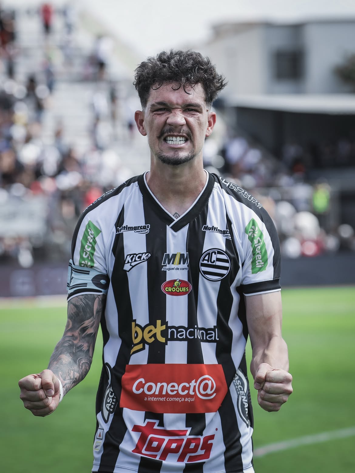 Athletic vence o líder por 2 a 0 e sobe para a nona posição na Série B