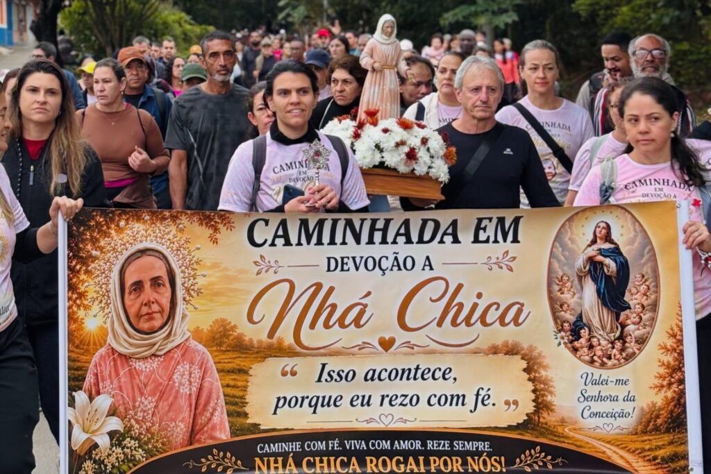 ​Festa da Beata Nhá Chica reúne centenas de fiéis em Rio das Mortes
