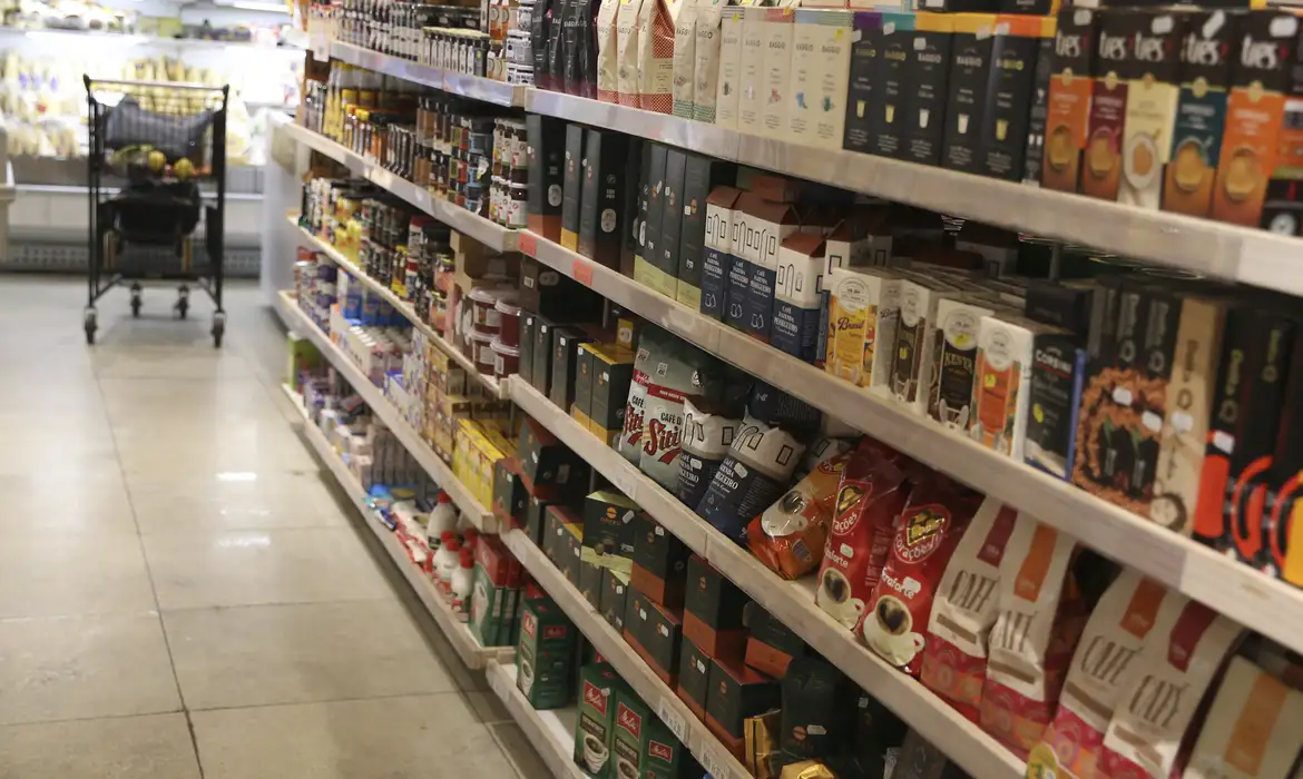 ​Cesta básica sobe em dezembro e passa de R$ 622 em São João del-Rei