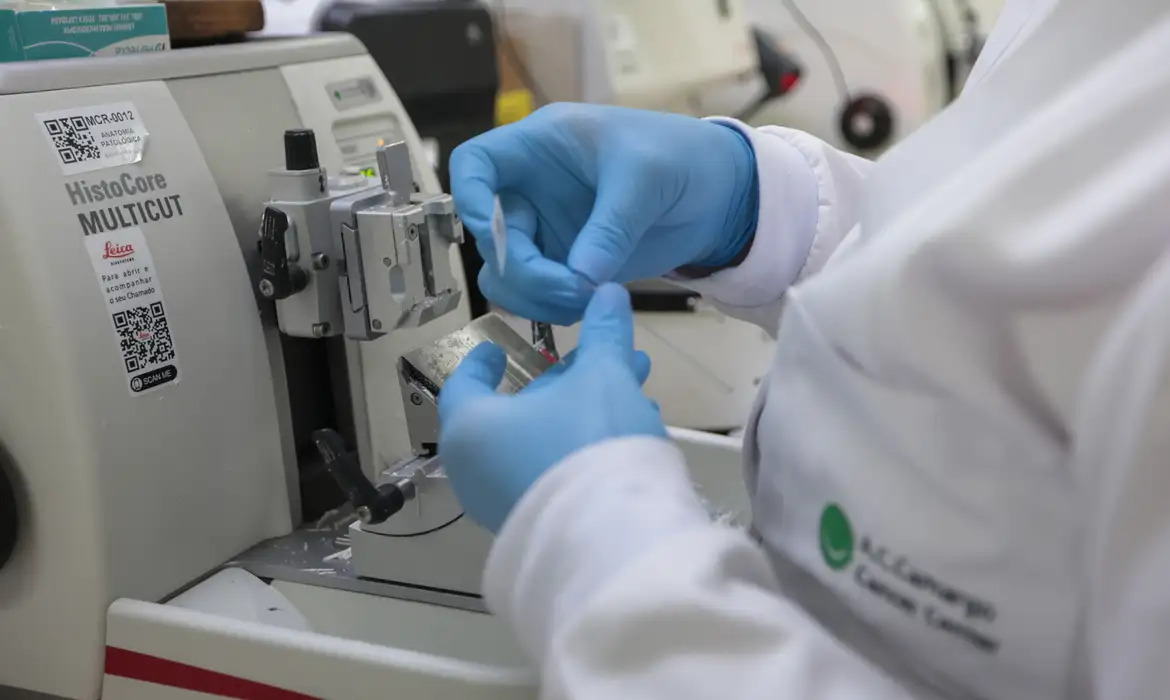 ​Ministério da Saúde incorpora nova terapia contra leucemia ao SUS