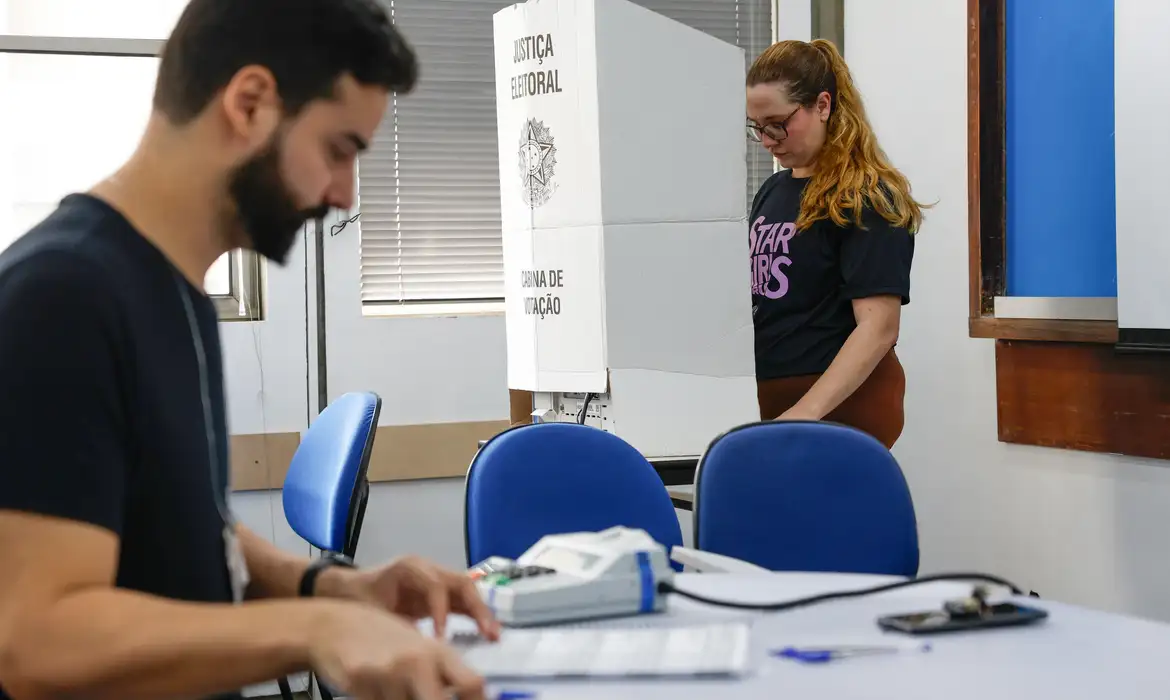 ​Eleitor que não votou no primeiro turno pode votar no segundo