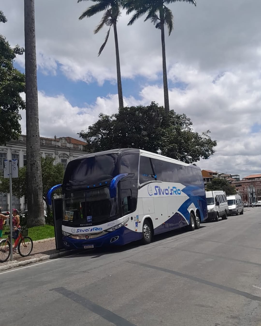 ​Mudança de estacionamento para ônibus turísticos em São João del-Rei gera discussão