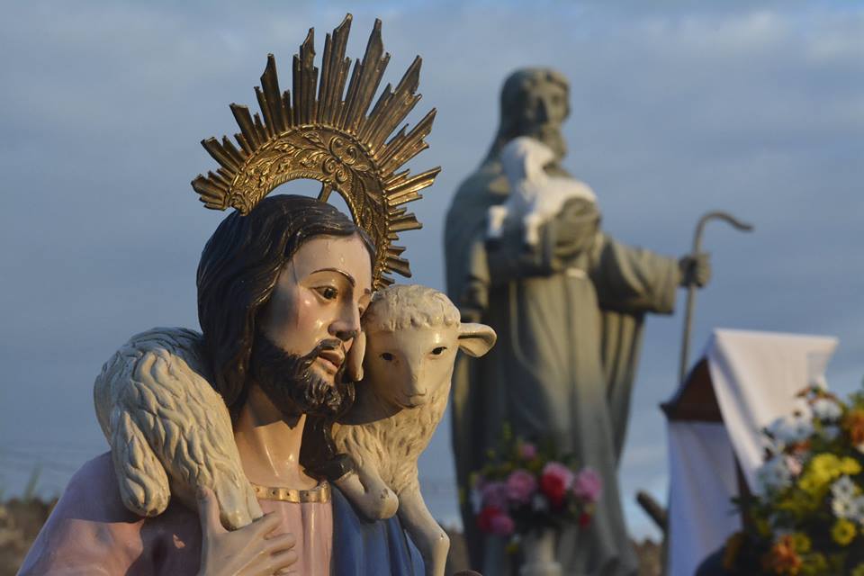 ​Fiéis celebram o Dia do Bom Pastor com tríduo, procissão e missa em São João del-Rei