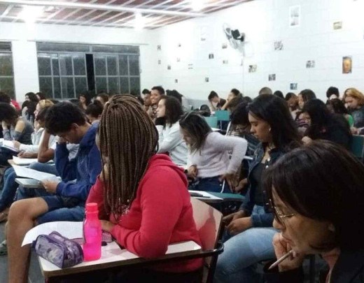 ​Educafro Minas abre inscrições para cursinho popular gratuito preparatório para o ENEM 2026 em São João del-Rei