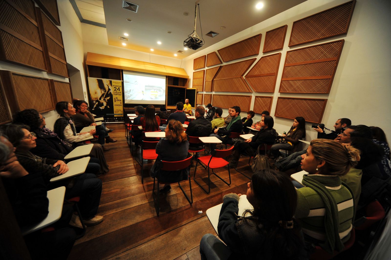 ​Centro Cultural UFSJ recebe exibição de documentário e sessão gratuita de cinema neste fim de semana
