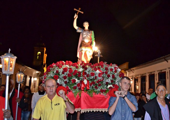 ​Festas religiosas em honra a Santo Expedito e Nhá Chica movimentam comunidades da região