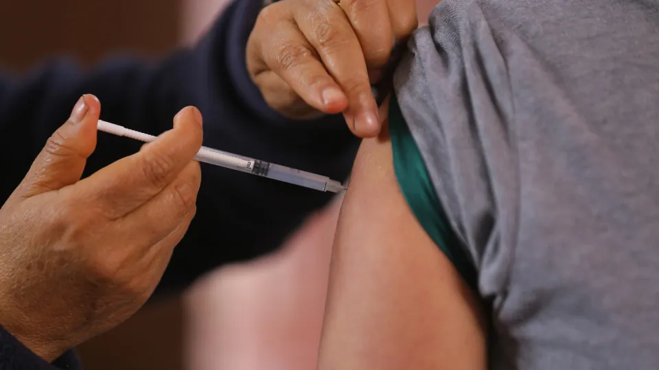 ​Anvisa aprova nova indicação para vacina contra HPV para prevenir cânceres de orofaringe, cabeça e pescoço