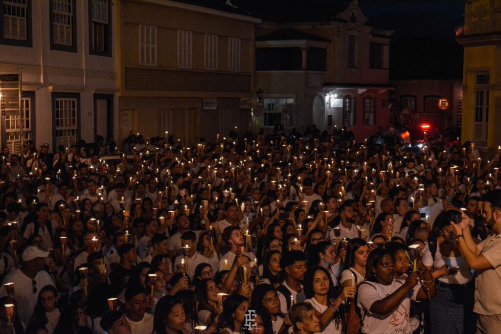 ​Bispo convida jovens para Via Lucis neste sábado (11)