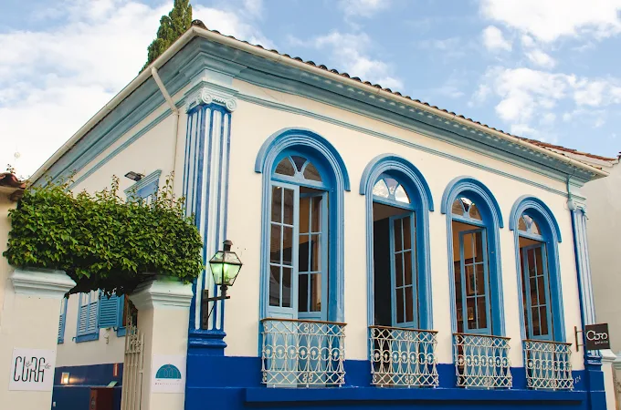 Centro Cultural ADRO+ divulga programação de outubro com cinema, exposições e literatura