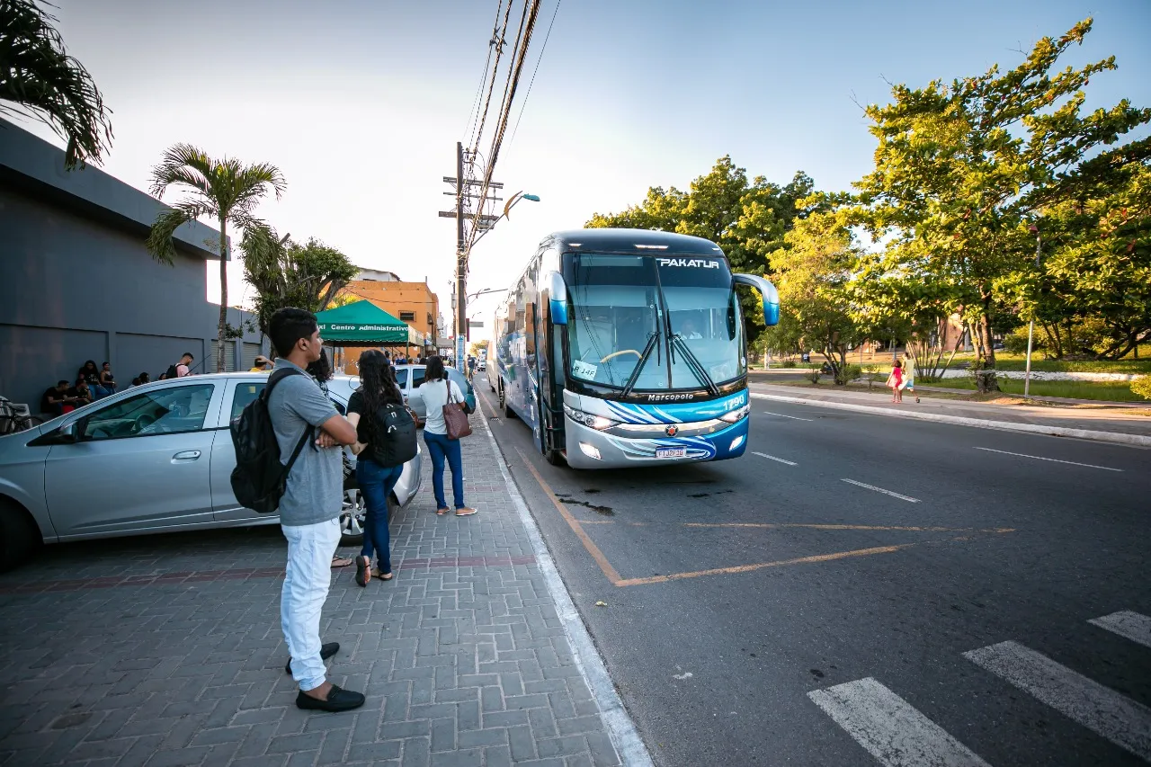 ​Prefeitura de Lagoa Dourada abre inscrições para o Transporte Universitário 2026