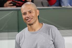 ​Athletic anuncia Alex, ex-cruzeiro, como novo treinador