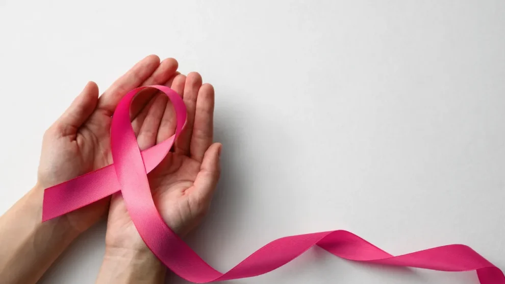 ​Secretaria de Saúde de Resende Costa promove a Campanha Outubro Rosa com diversas ações neste mês