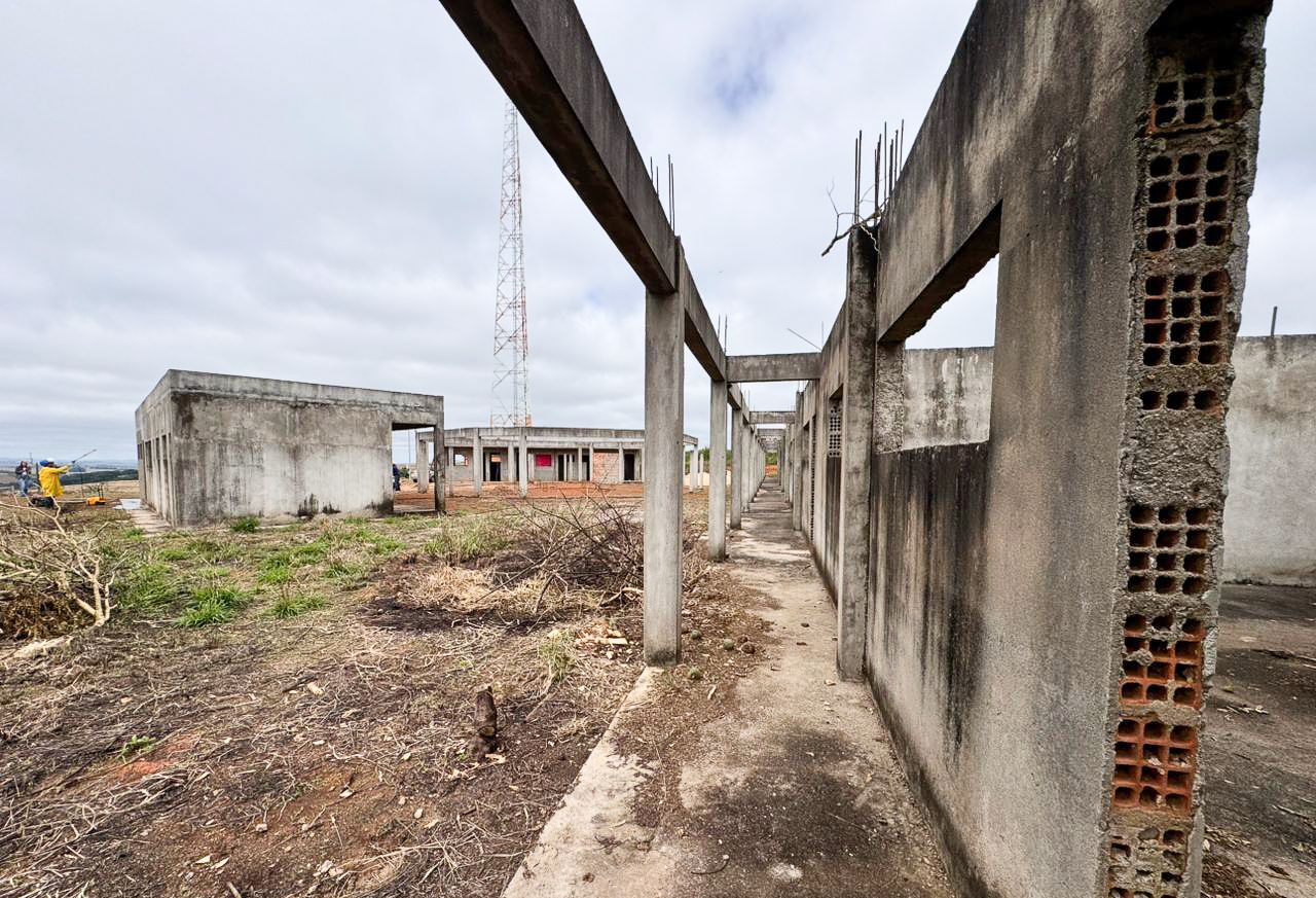​Obra de escola parada há quase 10 anos é retomada em distrito de São João del-Rei com investimento de R$ 1,3 milhão