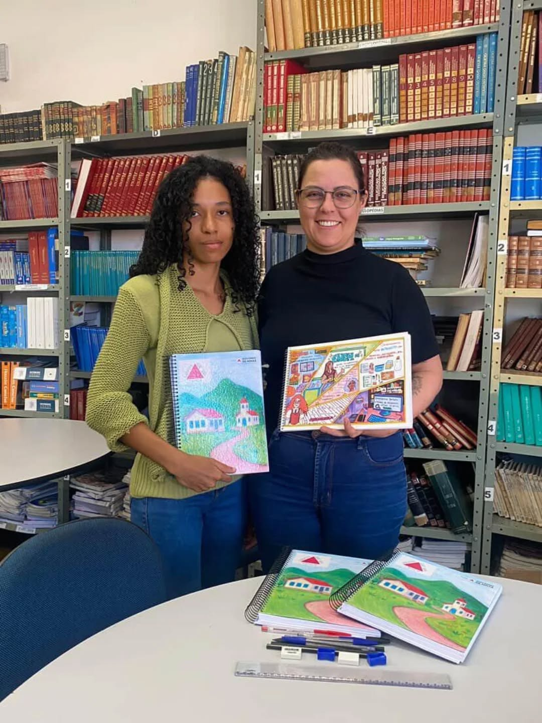 ​Ex-aluna de escola estadual de São João del-Rei tem desenho selecionado em concurso e ilustra material escolar em Minas